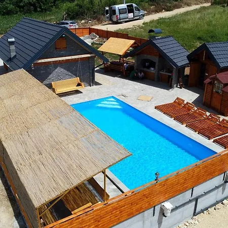 Vakantiehuis Bazen Bosanska Kuca Bungalov