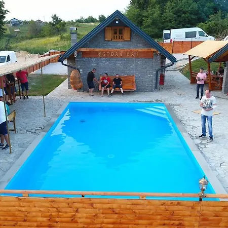 Vakantiehuis Bazen Bosanska Kuca Bungalov